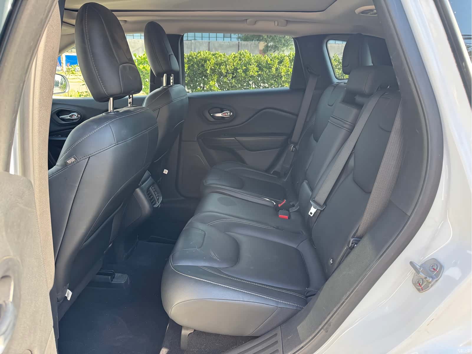 Jeep Cherokee, 2018 8