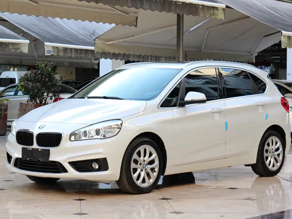 BMW 2 series station wagon