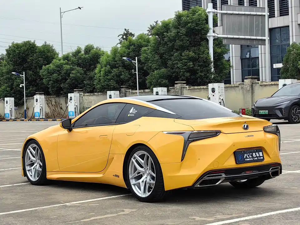 Lexus LC