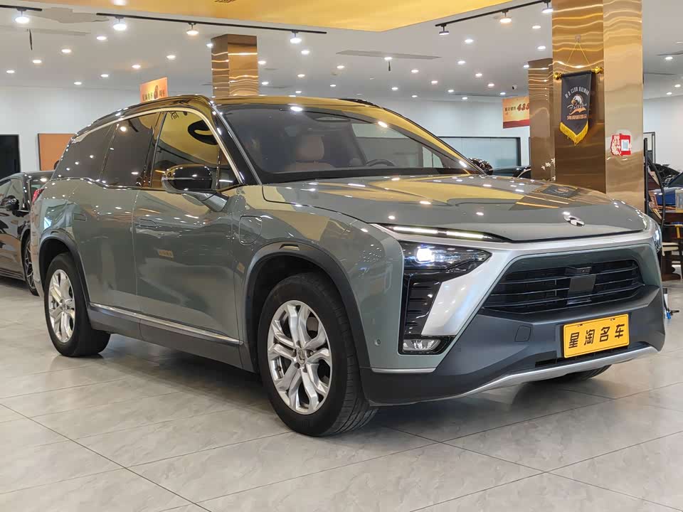 NIO ES8