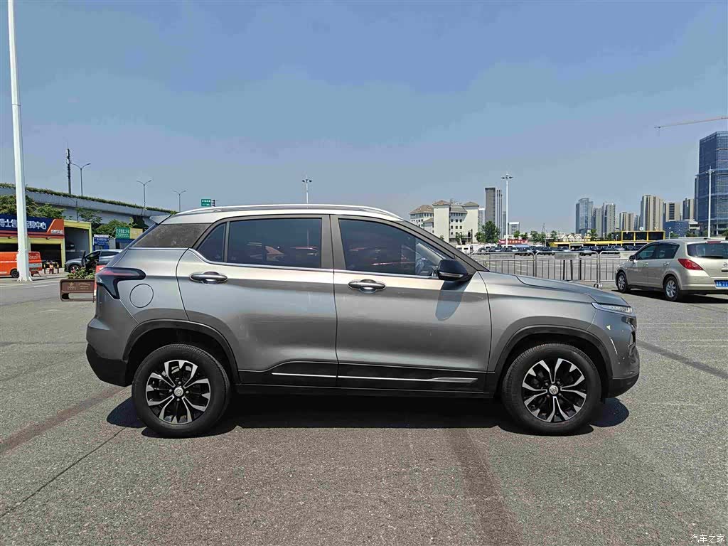 Wuling 510, 2019 6