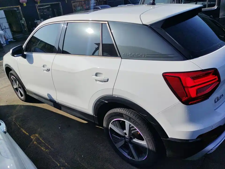 Audi Q2L Audi Q2L