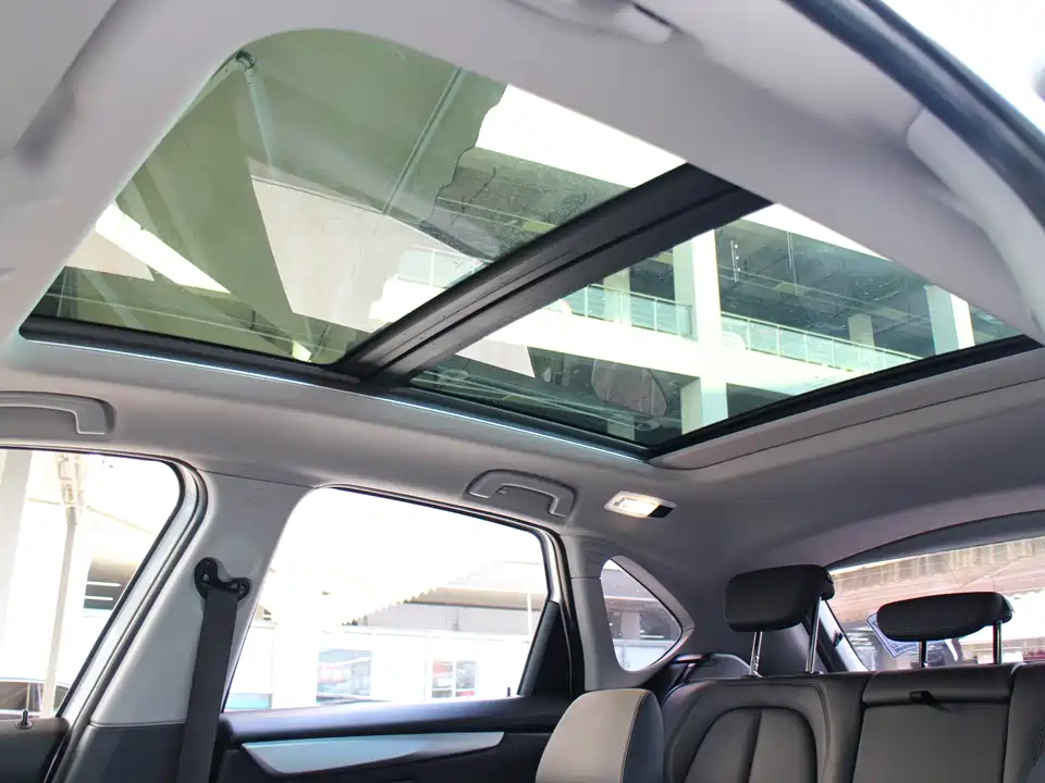 BMW 2 series station wagon