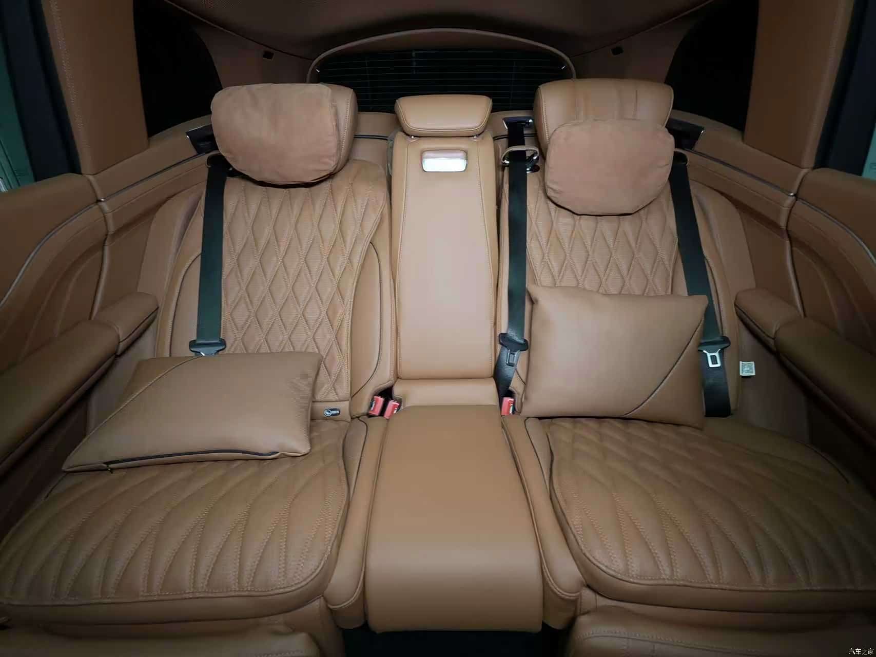 Maybach GLS, 2025 23