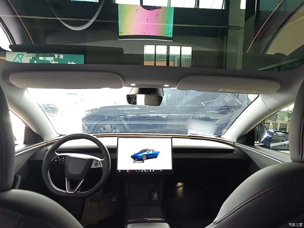 Tesla Model 3, 2025 18