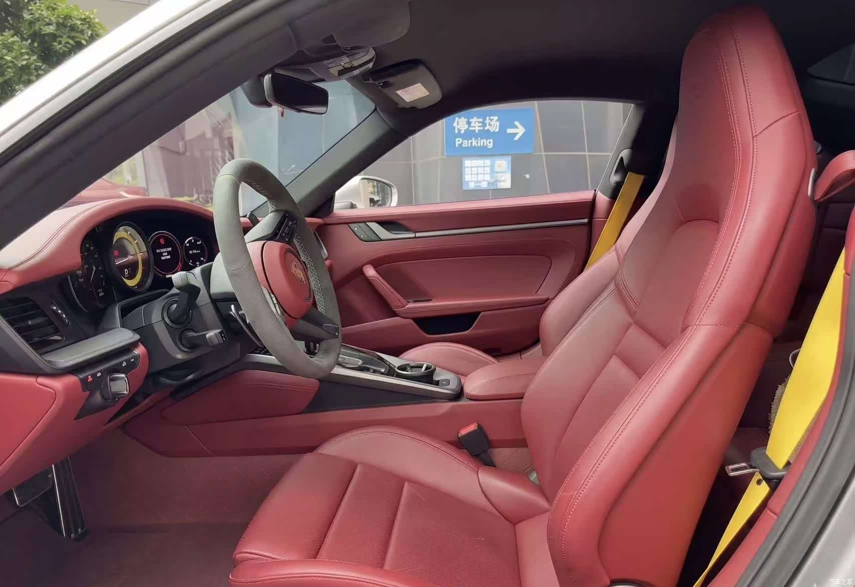Porsche 911, 2023 4