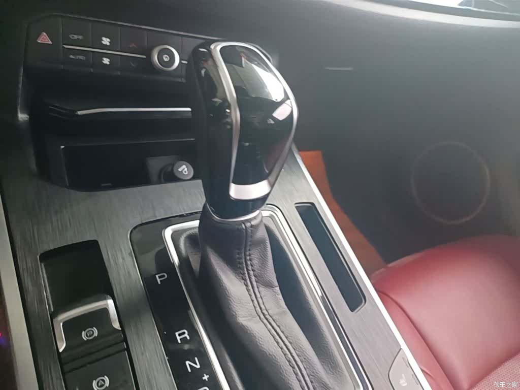 WEY VV5, 2018 14
