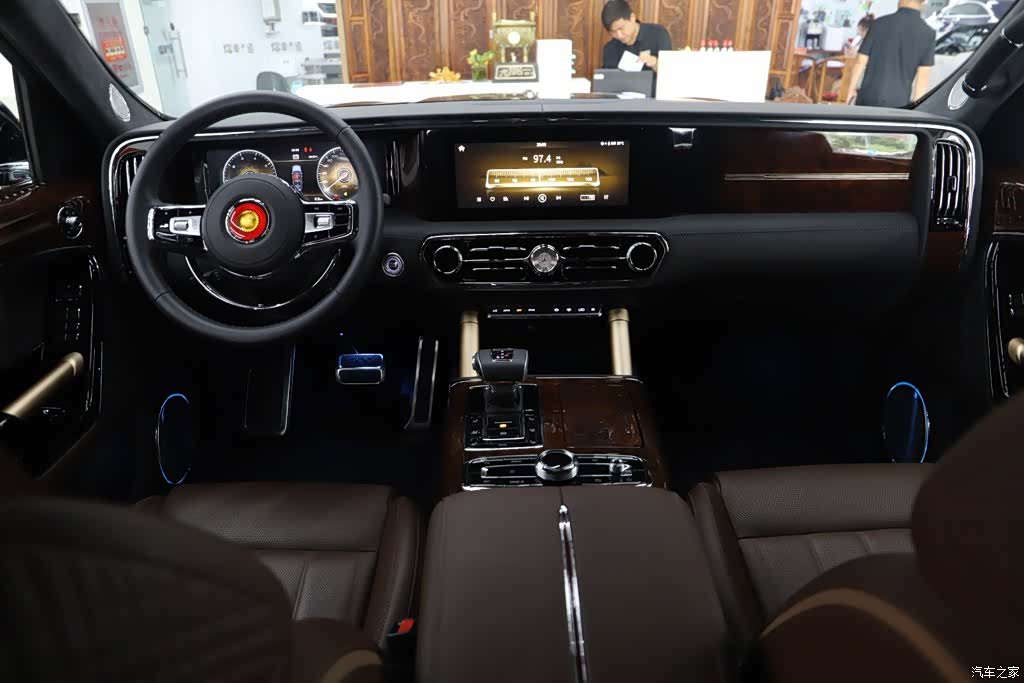 Hongqi 6, 2022 17