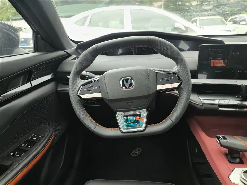 Changan UNI-V Smart iDD