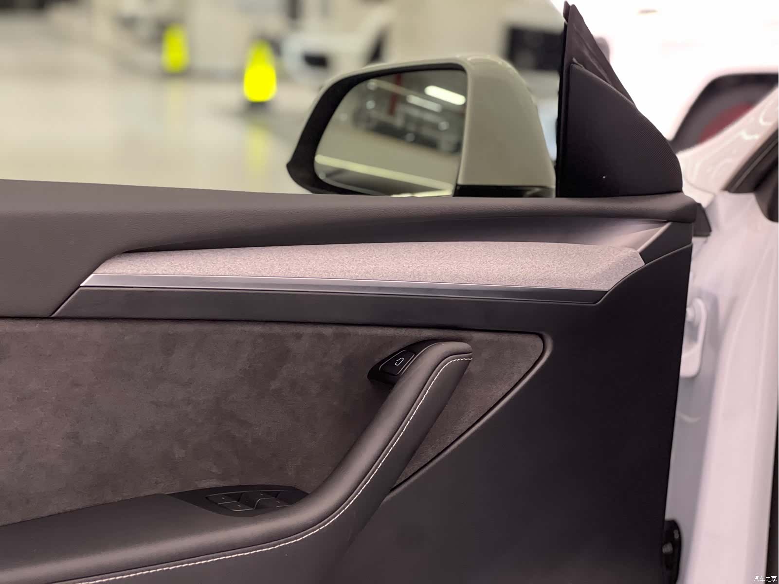 Tesla Model Y, 2024 9