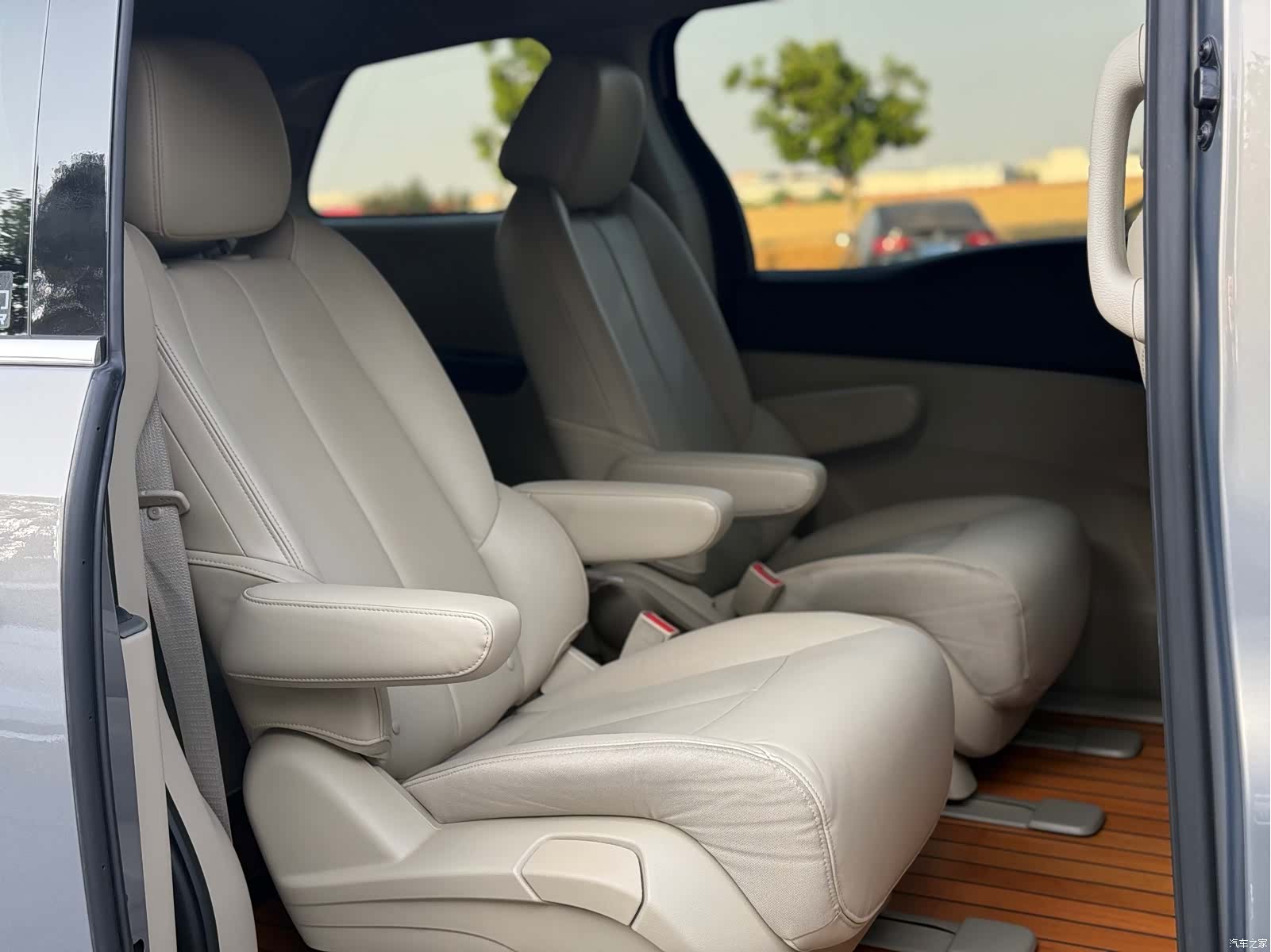 Buick GL8, 2019 6