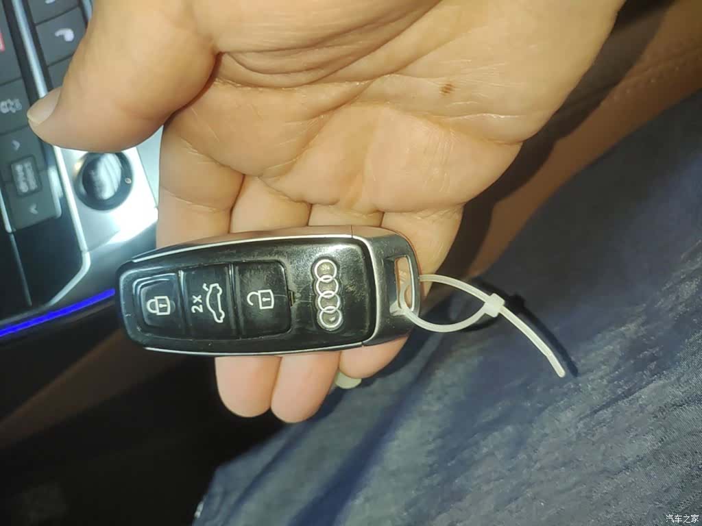 Audi A6L, 2022 9
