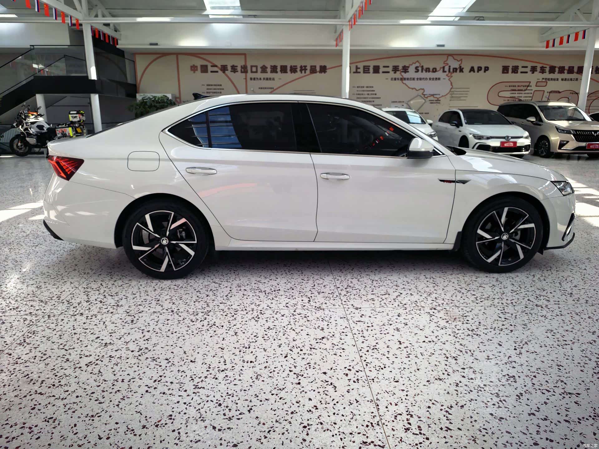 Skoda Octavia, 2022 4