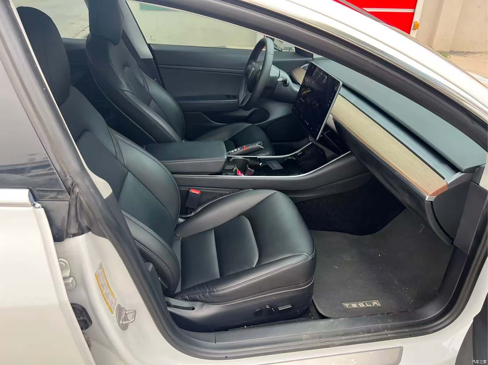 Tesla Model 3, 2020 6