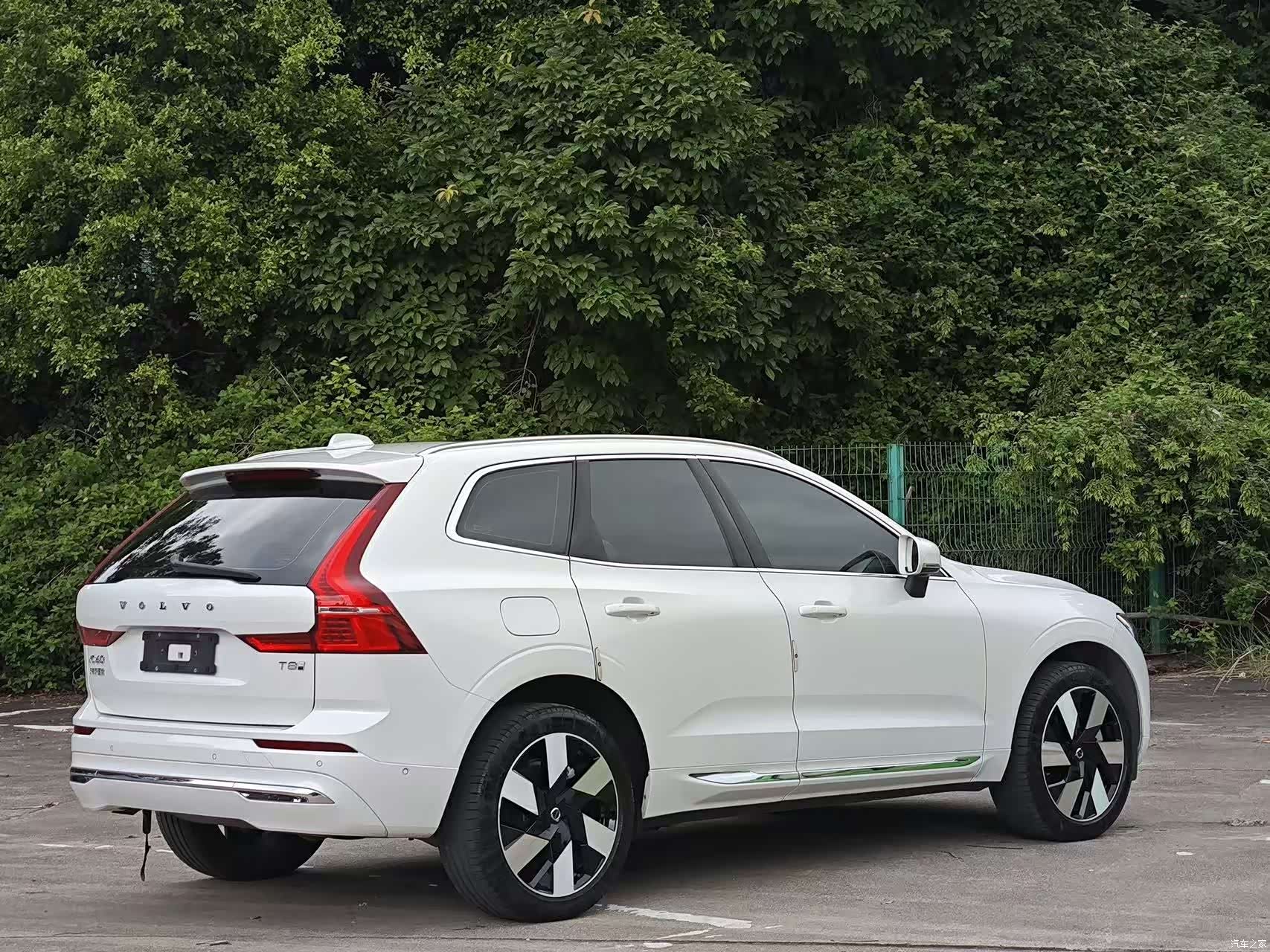 Volvo XC60, 2024 все фото
