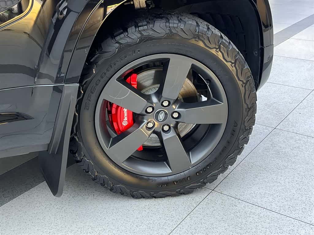Land Rover Defender, 2024 26