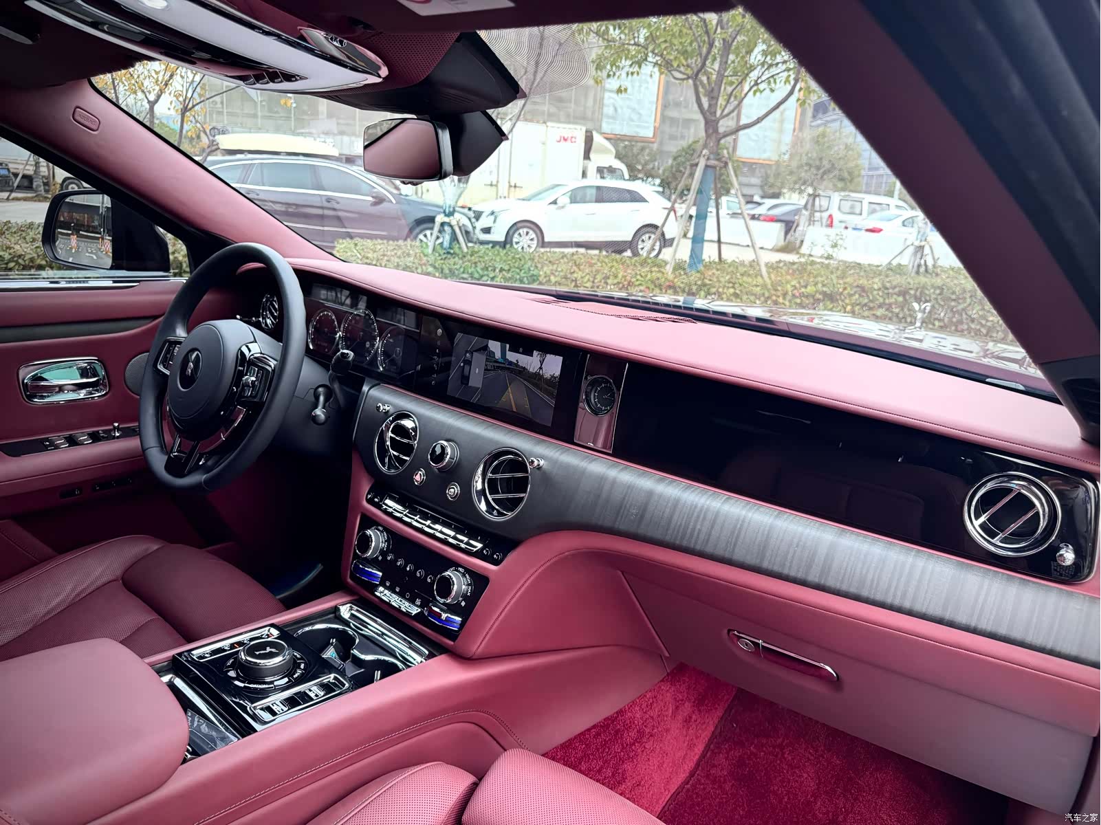Rolls-Royce Ghost, 2022 все фото