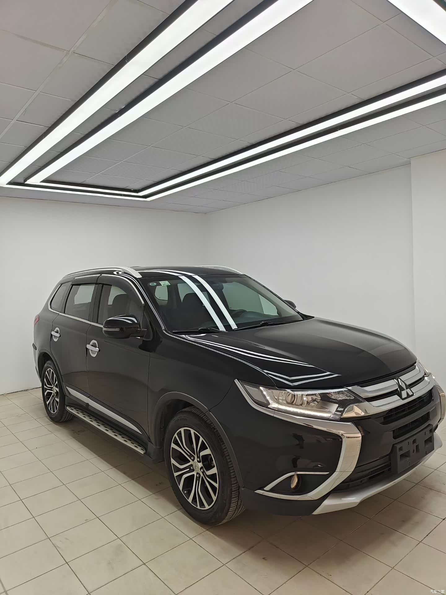 Mitsubishi Outlander, 2018 3