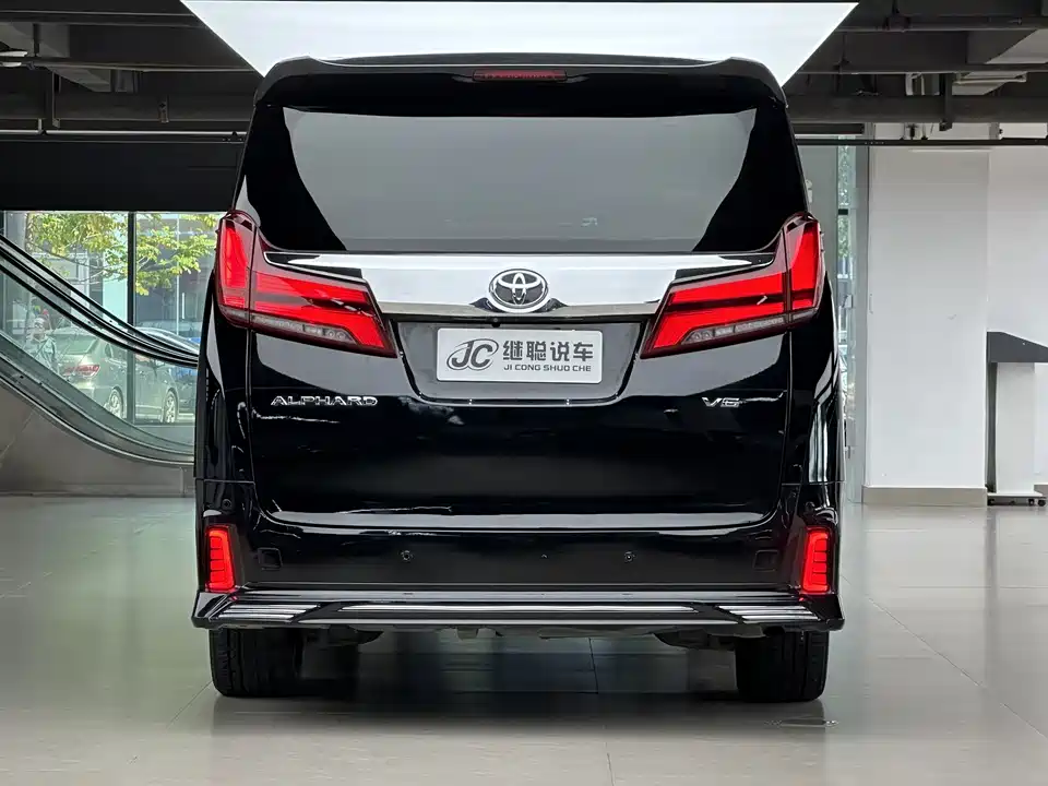 Toyota Elfa Toyota Elfa