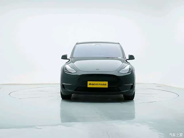 Tesla Model Y, 2021 2