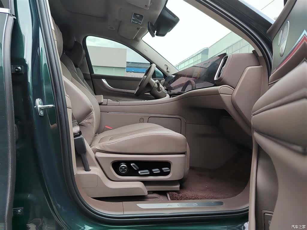 AITO M9, 2024 все фото