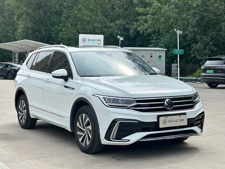 Volkswagen Tiguan L