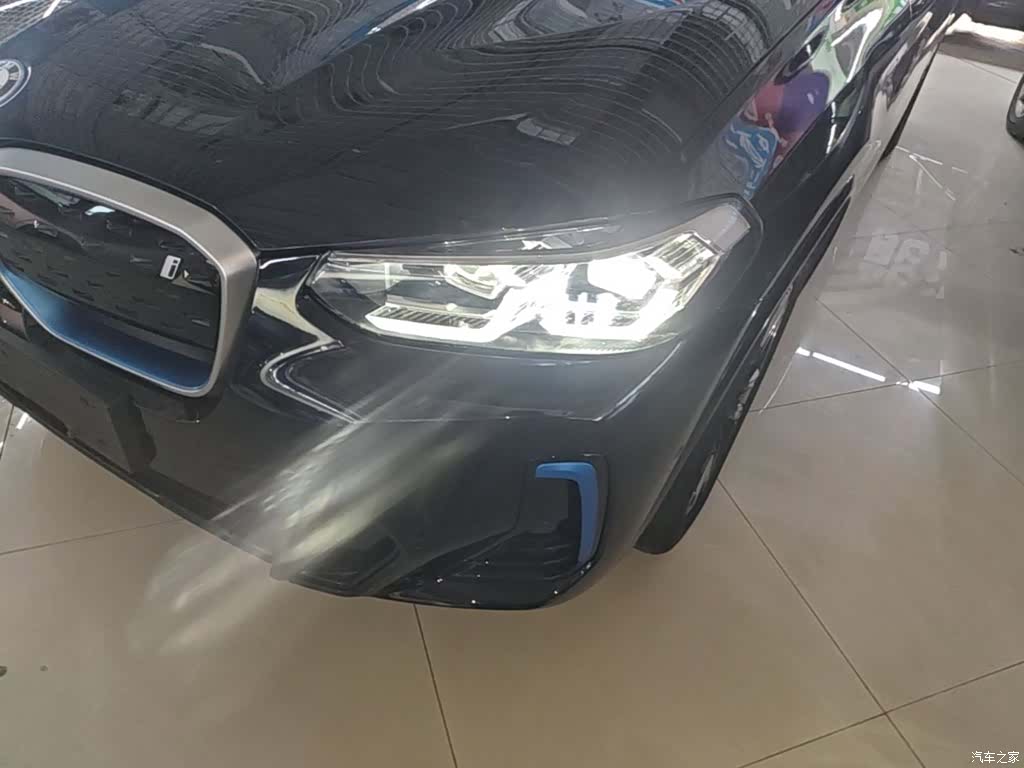 BMW iX3, 2022 24