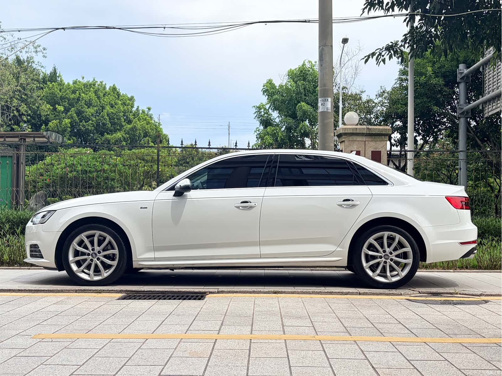 Audi A4L, 2016 9