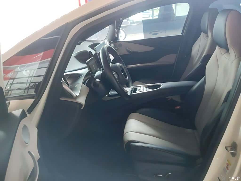 BYD Dolphin, 2023 15