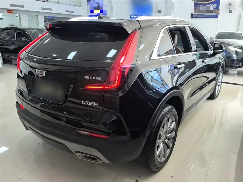 Cadillac XT4