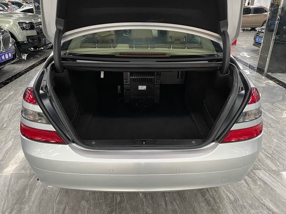 Mercedes-Benz S-class Mercedes-Benz S-class