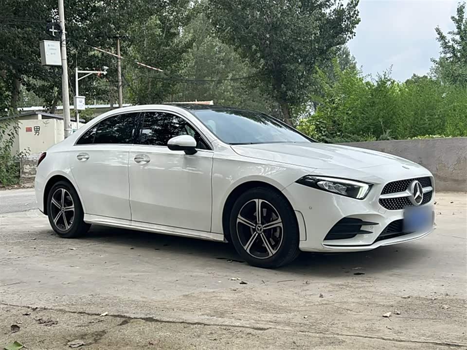 Mercedes-Benz Class A Mercedes-Benz Class A