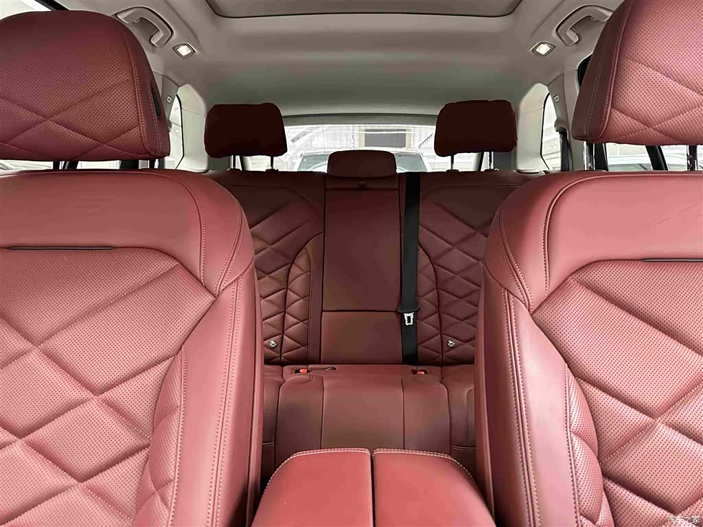 BMW X5, 2025 13