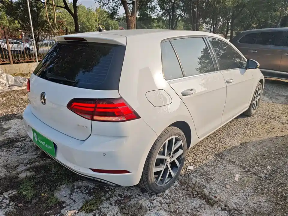 Volkswagen golf