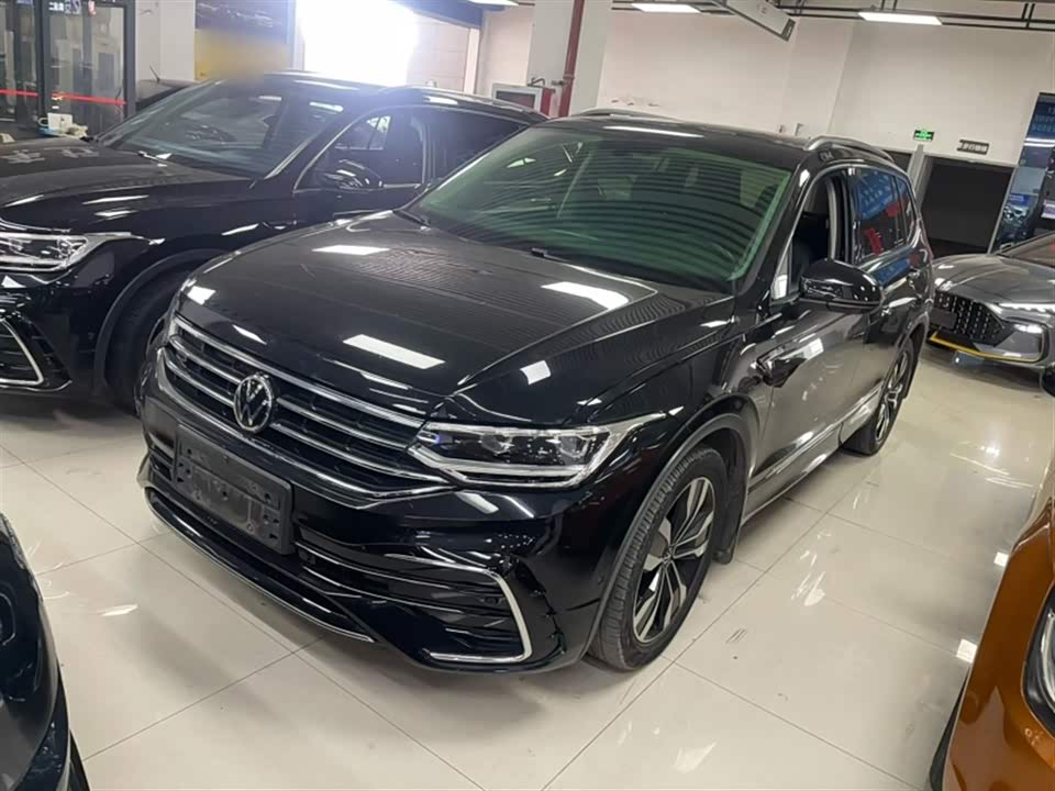 Volkswagen Tiguan L