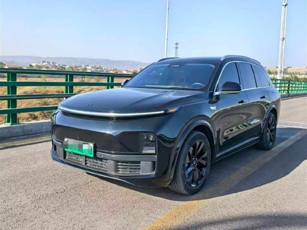 Li Auto L8