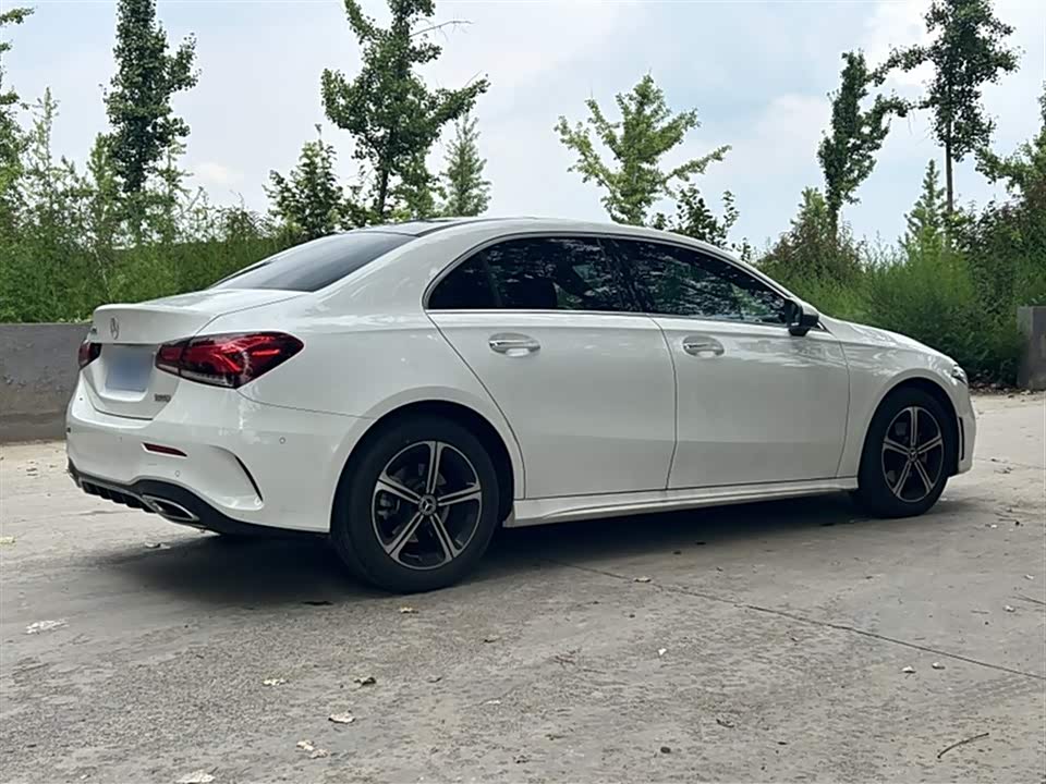 Mercedes-Benz Class A Mercedes-Benz Class A