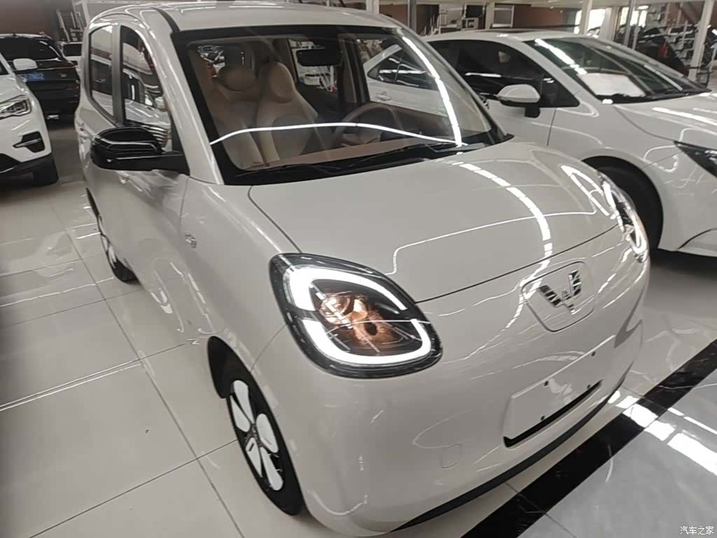 Wuling MINIEV, 2025 4