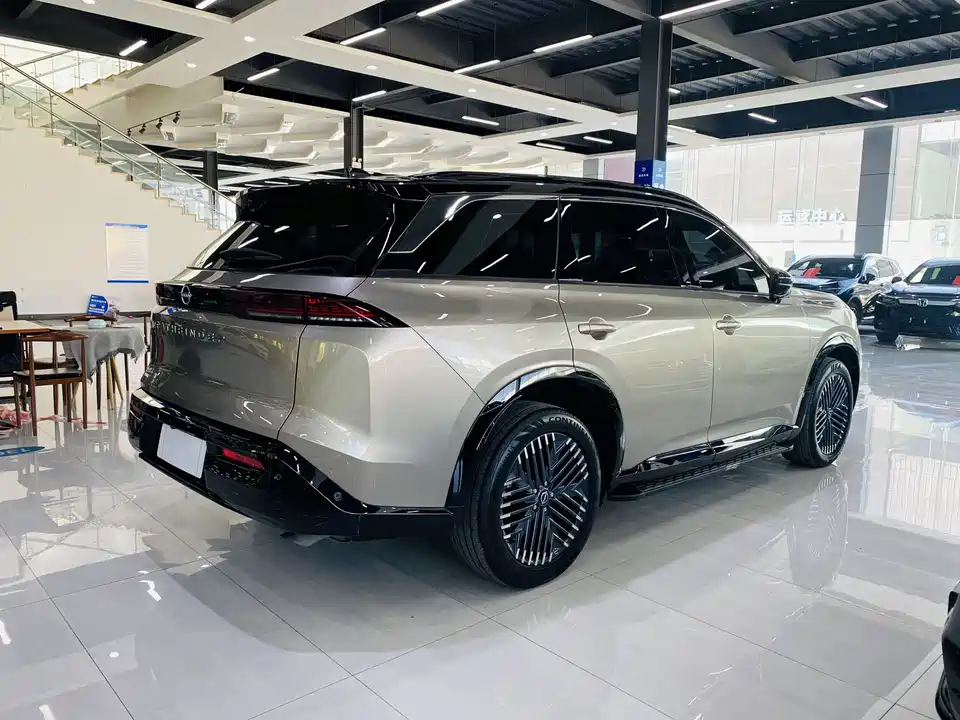 Nissan Exploring the land