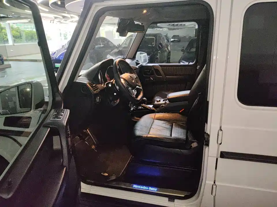 Mercedes-Benz G-class