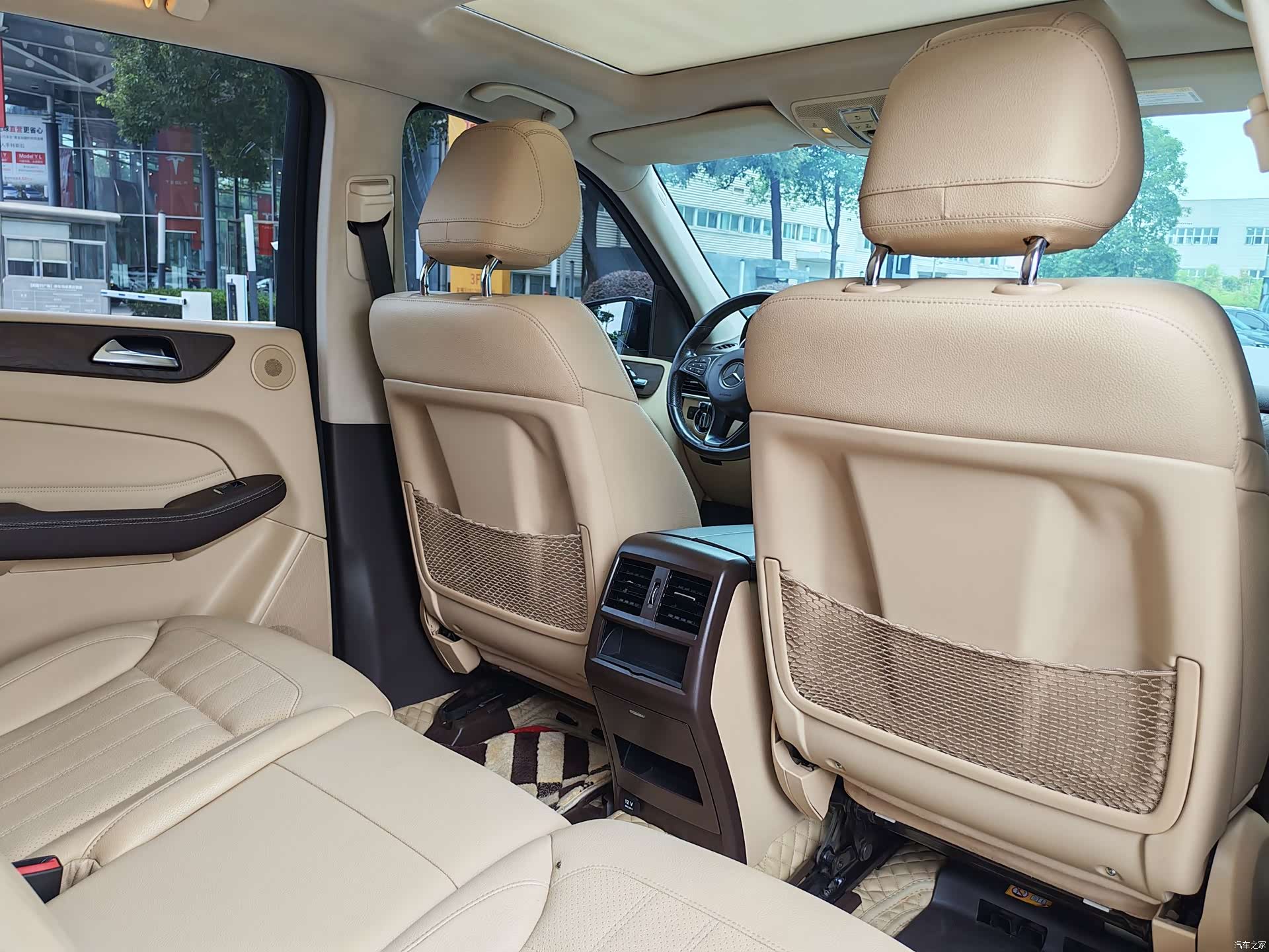 Mercedes-Benz GLE, 2016 27