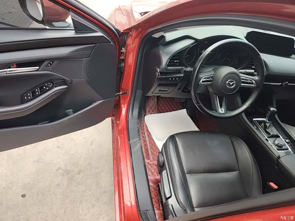 Mazda Mazda3, 2020 16