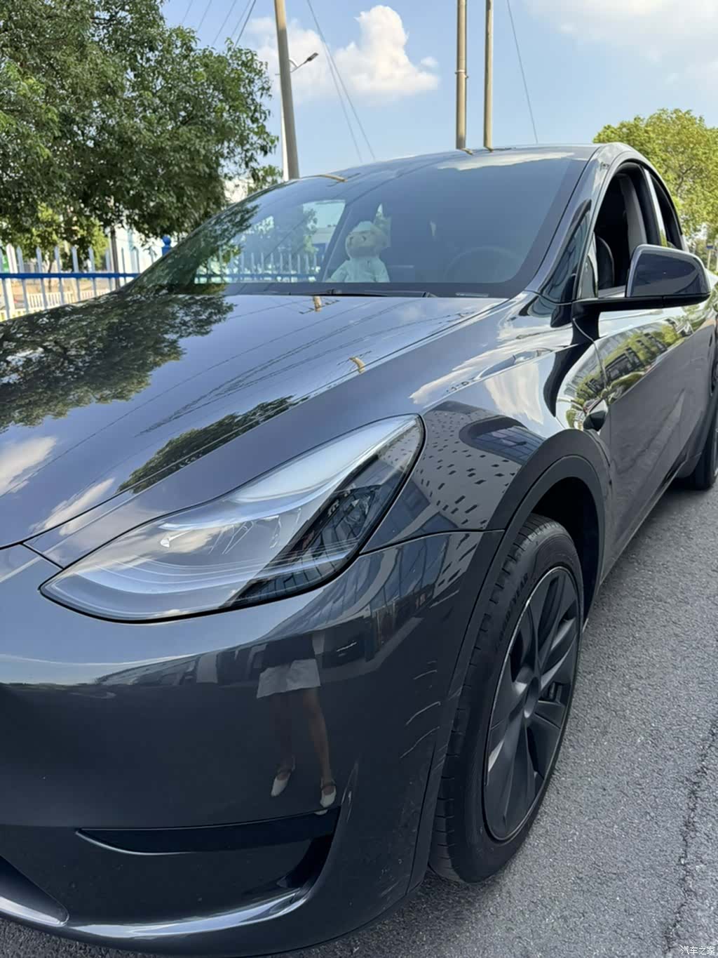 Tesla Model Y, 2024 6