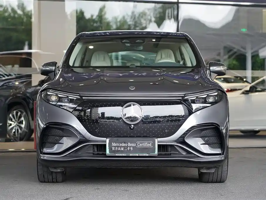 Mercedes-Benz EQS SUV