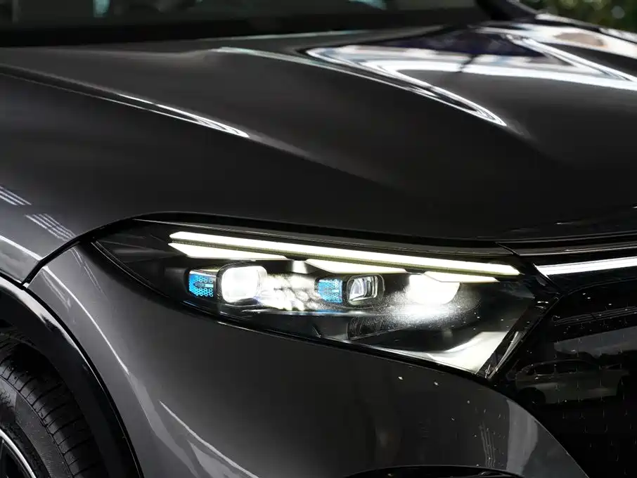 Mercedes-Benz EQS SUV
