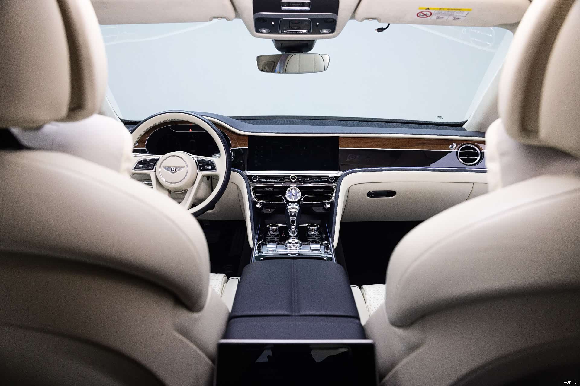 Bentley Flying Spur, 2020 14