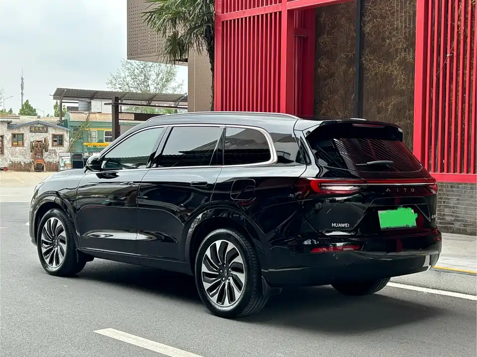 AITO Ask the world M7