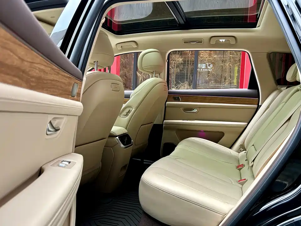 AITO Ask the world M7