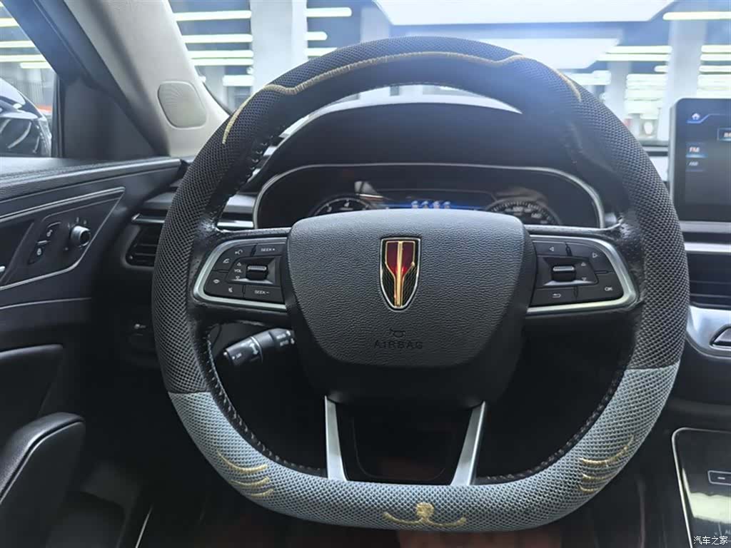 Hongqi H5, 2021 6