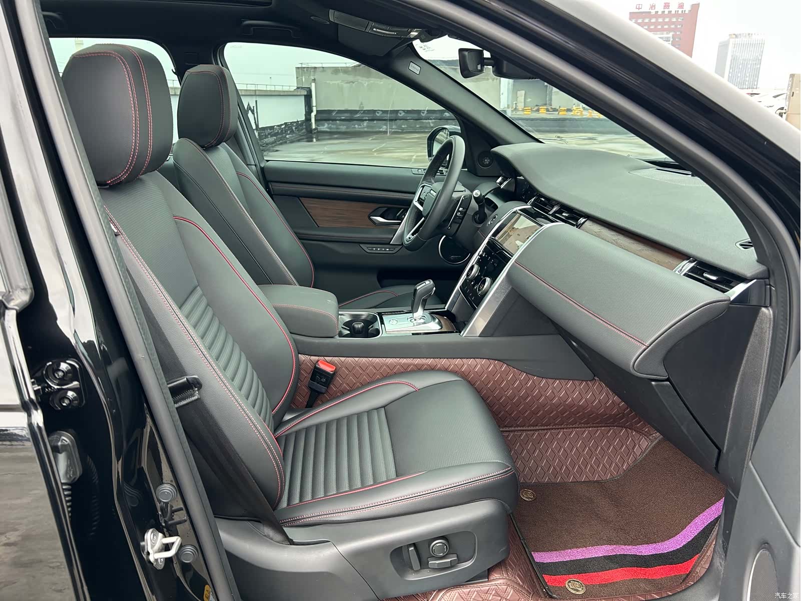Land Rover Discovery, 2023 15